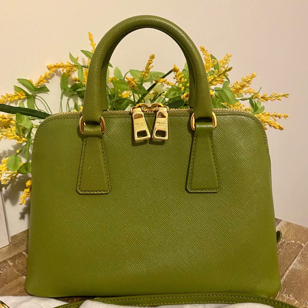 ✨HP✨ Prada Bag - Picture 13 of 16